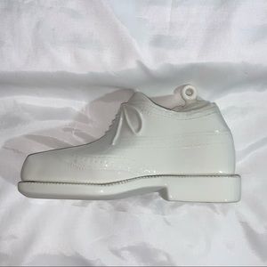 JONATHAN ADLER lace up oxford shoe BUTTER DISH ceramic